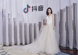 抖音人气婚纱照视频,抖音最火婚纱照视频